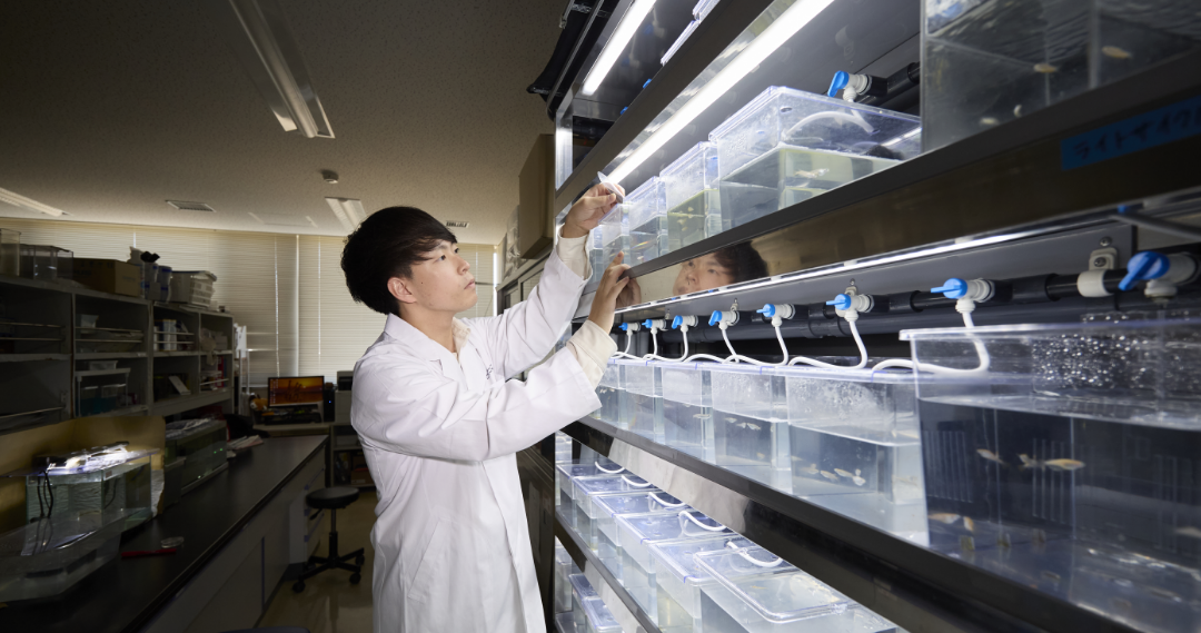 バイオサイエンスの力を、世界中の幸せな笑顔につなげる。