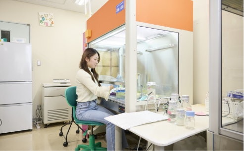 明確な軸をもって進めた就職活動。目標に向けて大きな一歩を踏み出す。